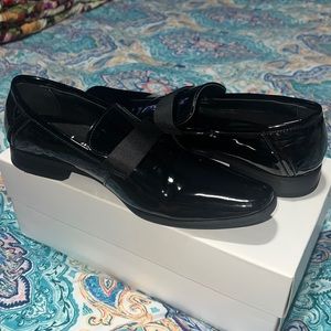 Men size 9.5 Calvin Klein Bernard patent leather worn one time fun and classy